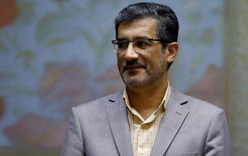 گفتگو با معاون آموزشی دانشگاه پیرامون تشکیل کمیته ها و شوراهای جدید در حوزه معاونت آموزشی 