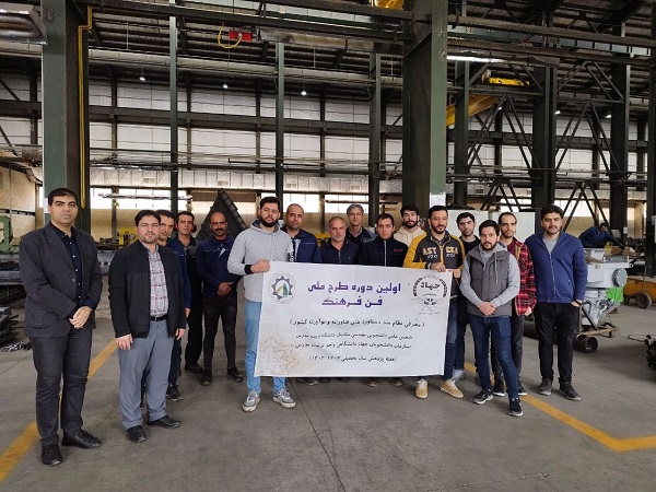 بازدید دانشجویان دانشکده مکانیک از «مجتمع تحقیقاتی شهدای جهاد دانشگاهی»