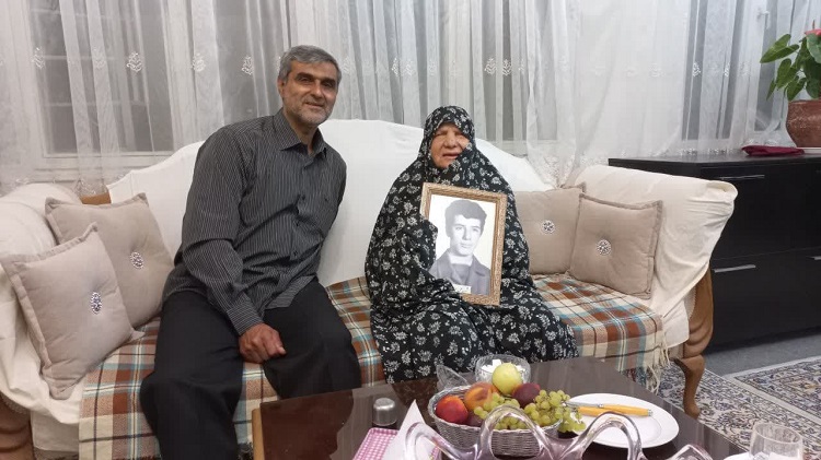 دیدار با مادر شهید مجیدجلالوند از شهدای کارمند دانشگاه